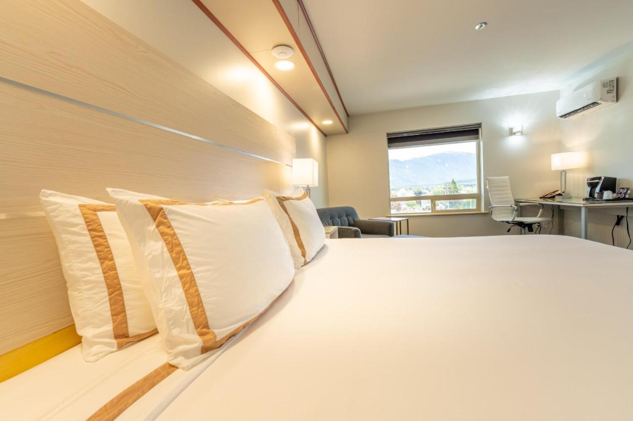 Quality Inn Sunshine Suites Terrace Luaran gambar