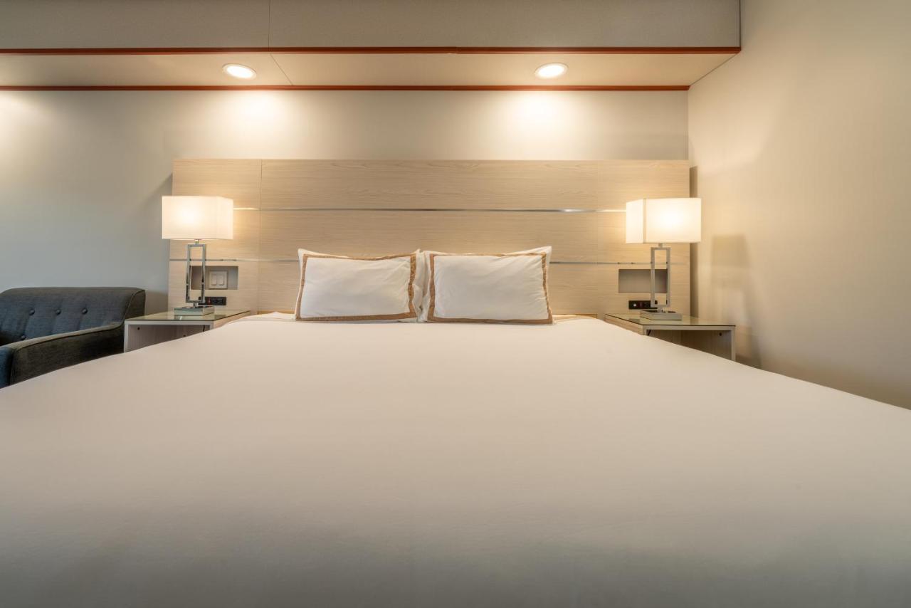 Quality Inn Sunshine Suites Terrace Luaran gambar