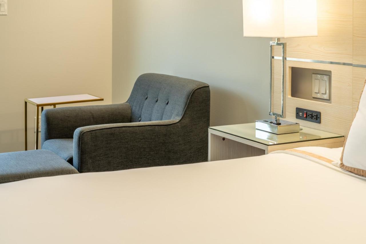 Quality Inn Sunshine Suites Terrace Luaran gambar